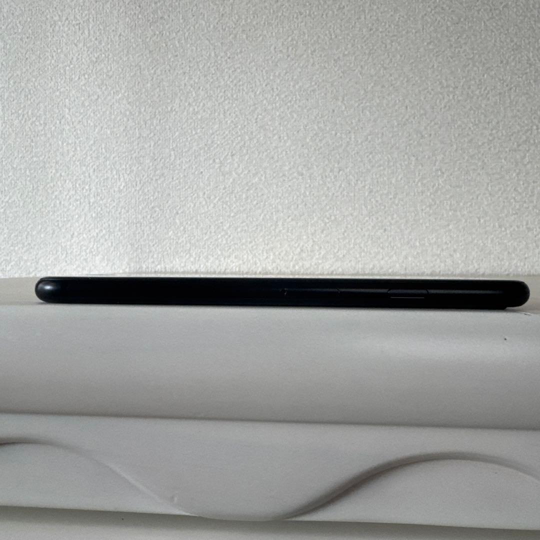 Apple iPhone SE (第2世代) ブラック 本体