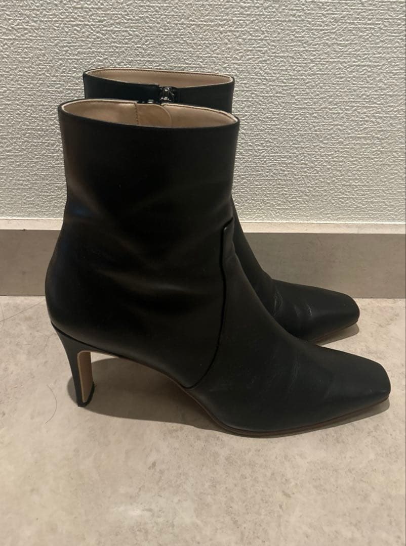 DIANA ブラックレザー ブーツ 7cm板ヒール