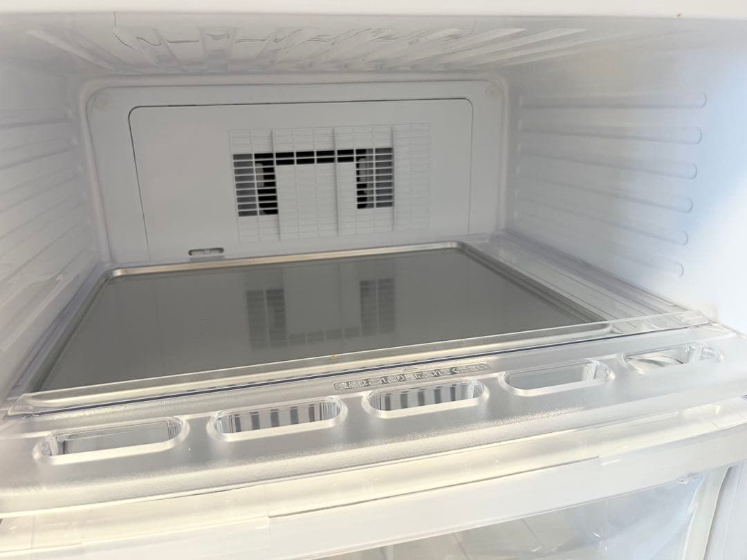 送料込★三菱電機 冷凍庫 121L右開き MF-U12H-W 自動霜取り 静音