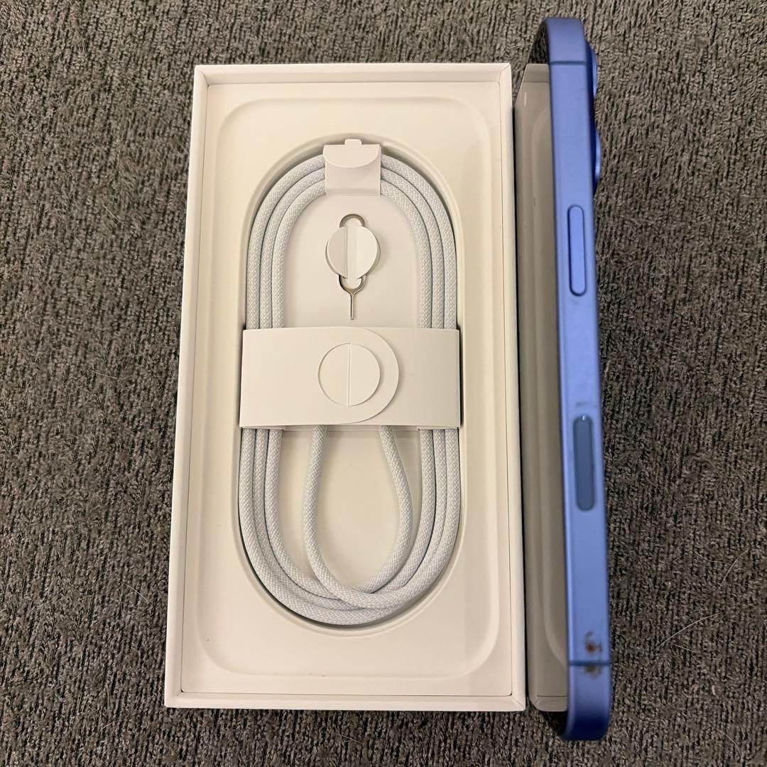 Apple iPhone 16 本体 ブルー