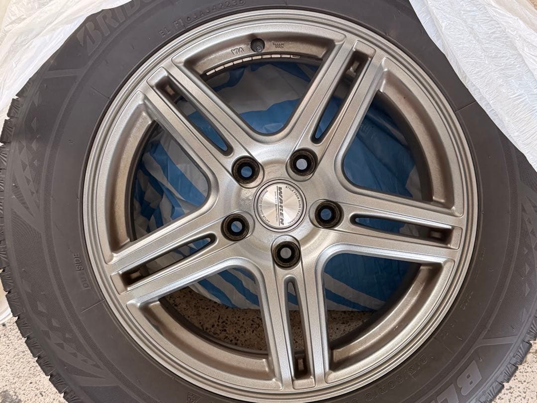 値下げ‼︎スタッドレス4本ホイル付きブリヂストン VRX3 16インチブリザック