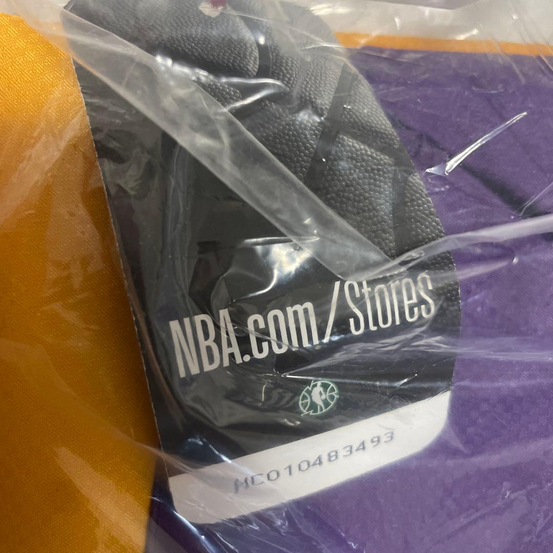 ミチェルアンドネス　ウインドブレーカー