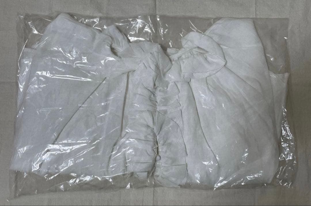 TUTIE. tomomiさんコラボ　リネンエアーウォッシュフリルブラウス