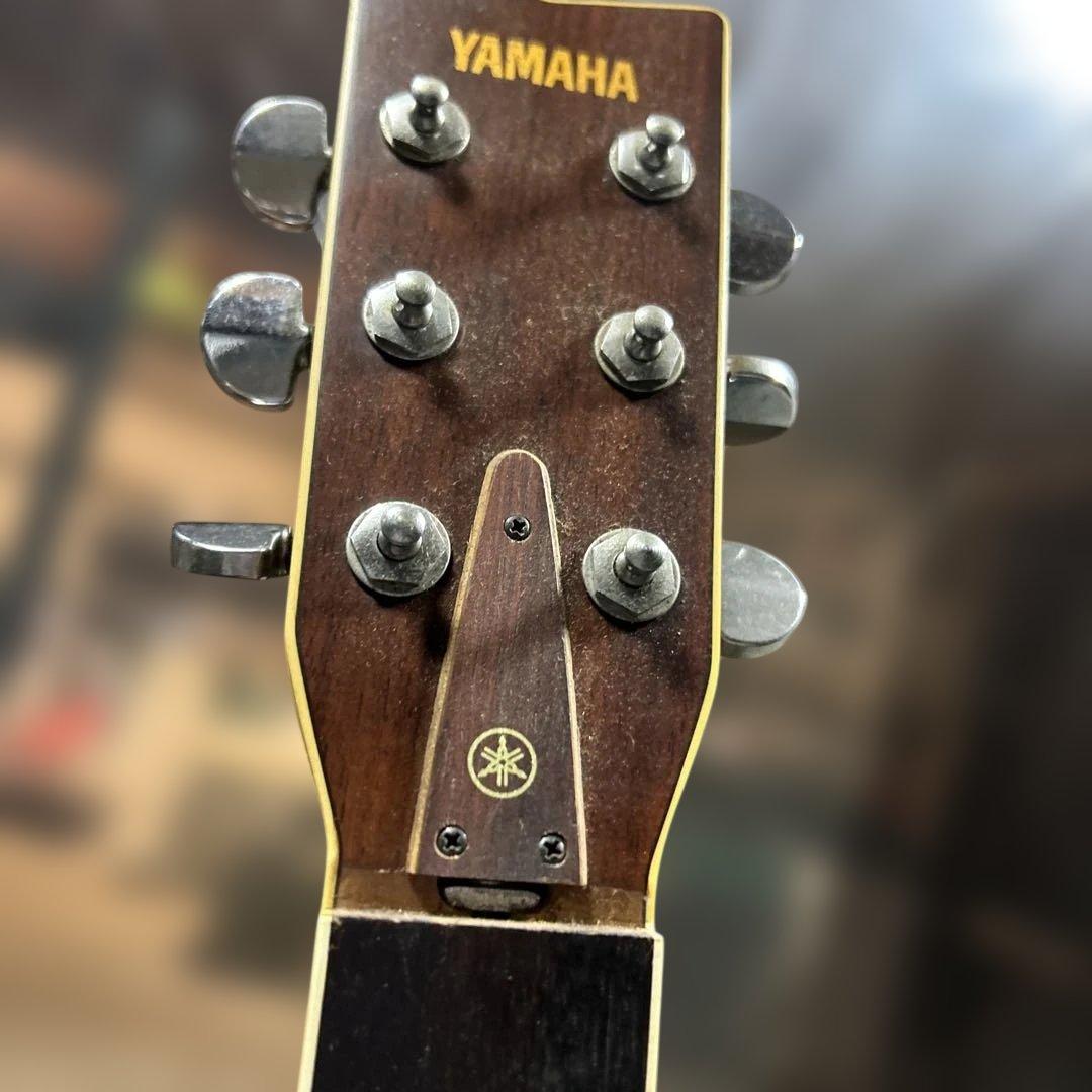 ヤマハ　YAMAHA アコースティックギター　FG-302