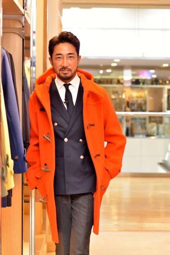 週末限定値下　オレンジ ダッフルコート フード付き　united arrows