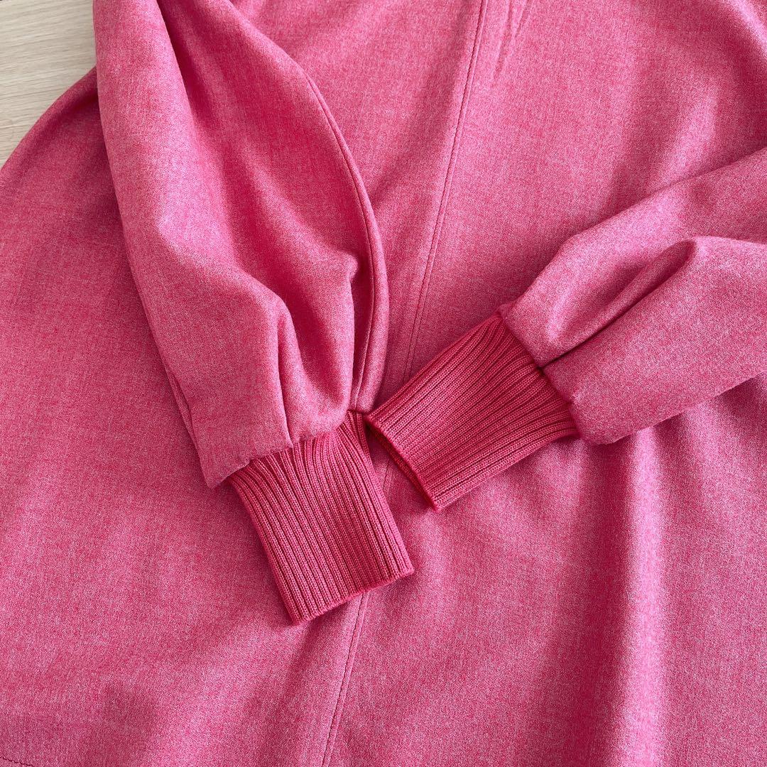 Rene ルネ　ニットカフス　タートルネック　ブラウス　Aライン　赤