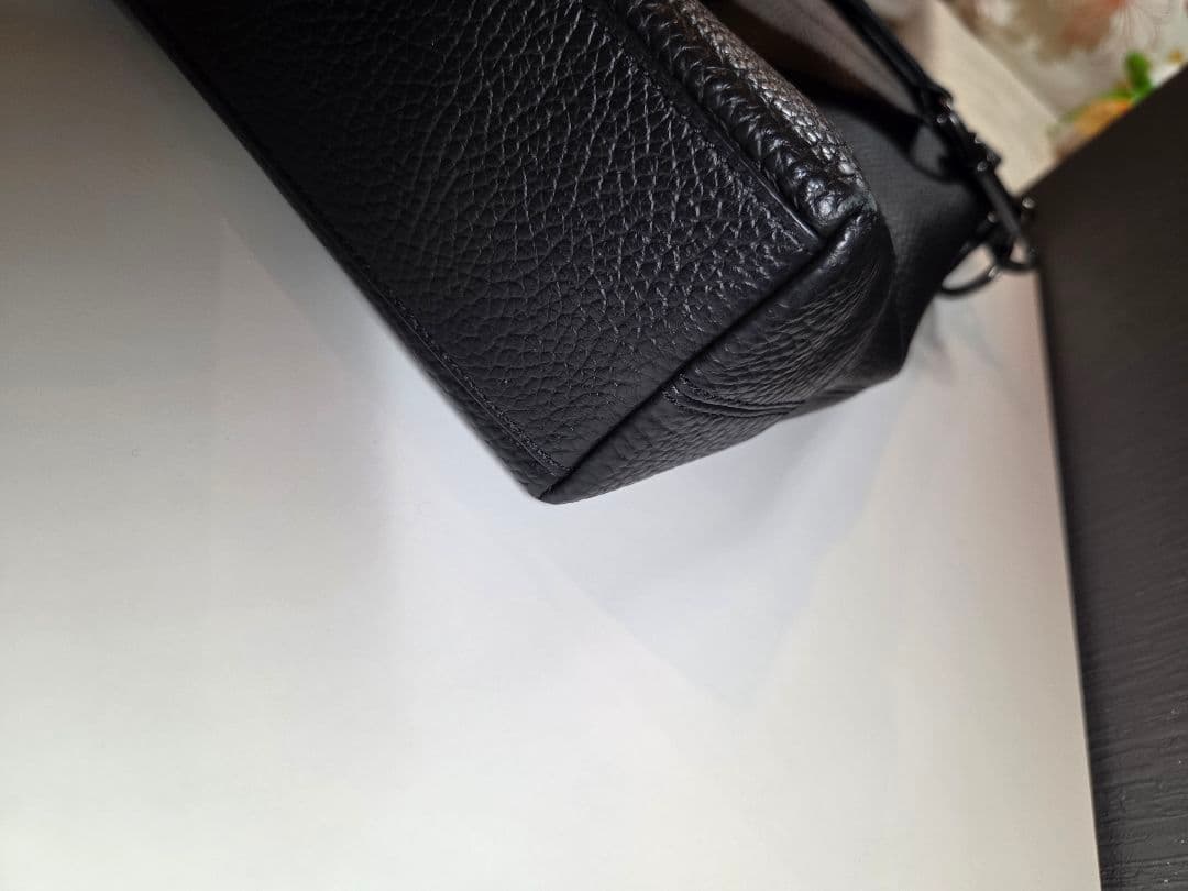 リ*マ様 COACH 　コーチビジネスバッグ　ショルダーストラップ付き　ブラック