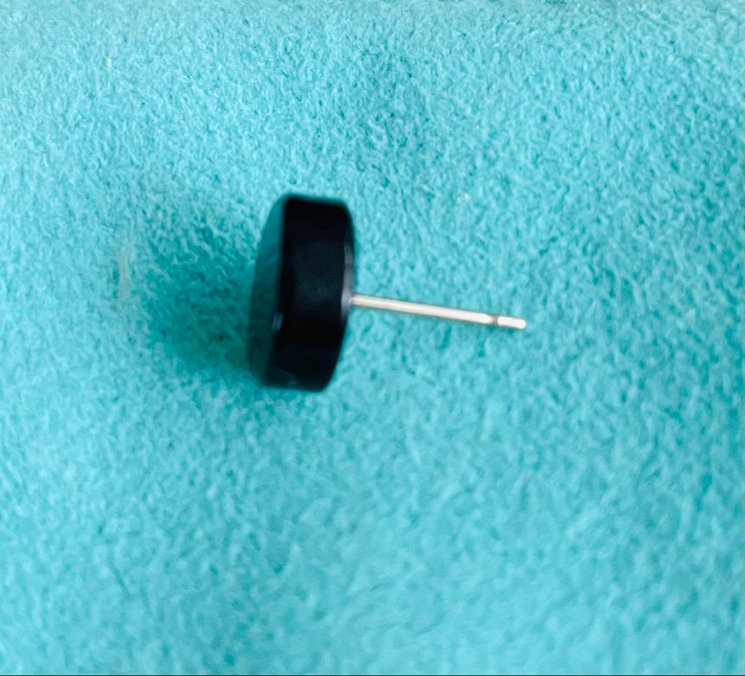 CHANEL ロゴ ミラーピアス【片耳のみ】