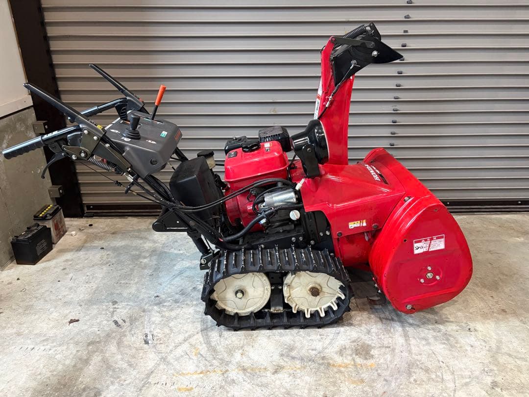 札幌近郊送料無料!! HONDA除雪機 hs760 2段シューター/ガスアシスト
