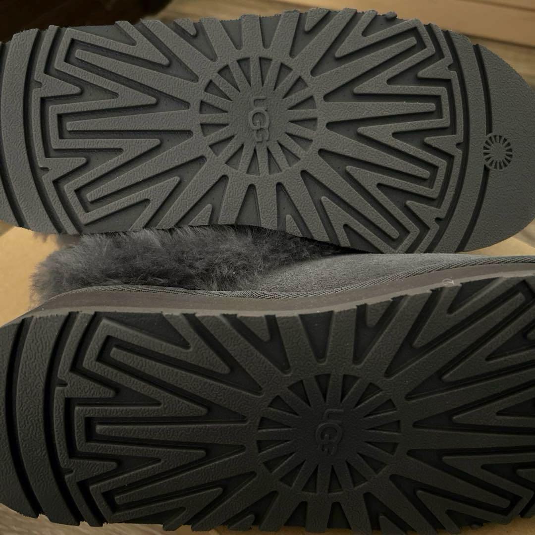 【新品・未使用】UGG Tazzelle タゼル　サイズ7 ダークグレー