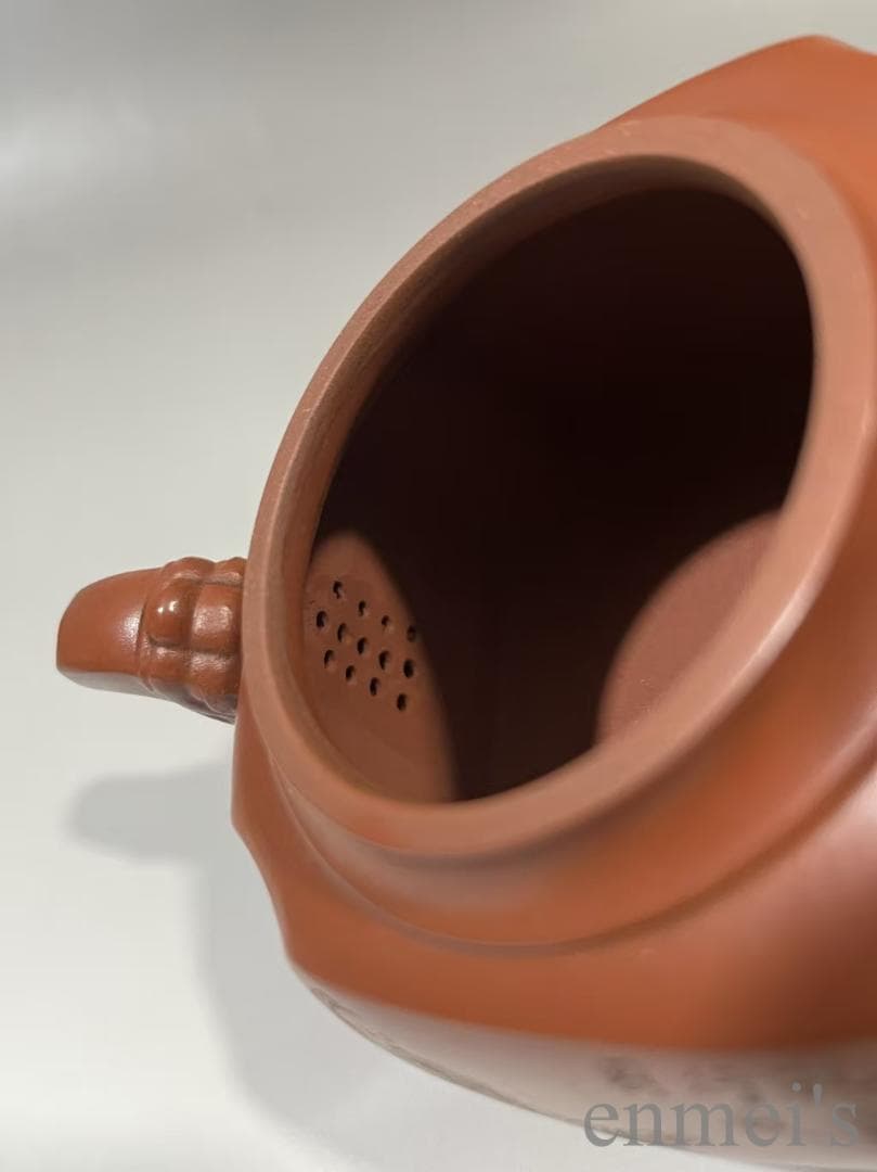 中国古美術 紫砂壺 四方壺 底款:ユィ国良 急須 茶壺 唐物 茶銚 獅子彫刻付き