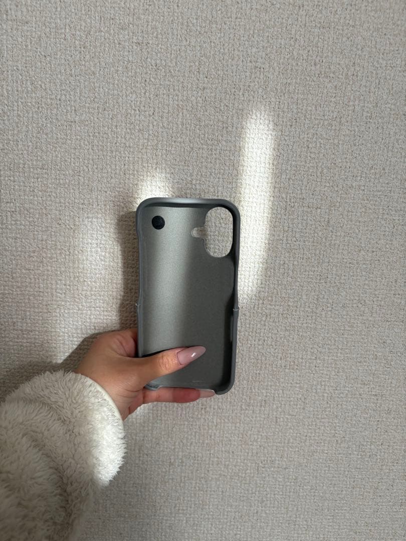 Dior、iPhone16ケース