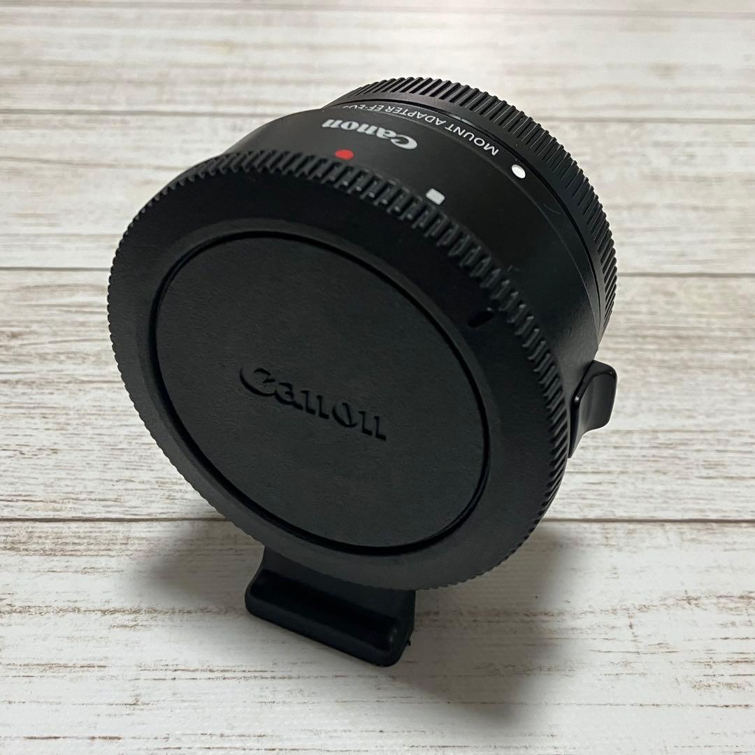 Canon EOS ミラーレスカメラ 標準レンズキット　EOS kiss m2