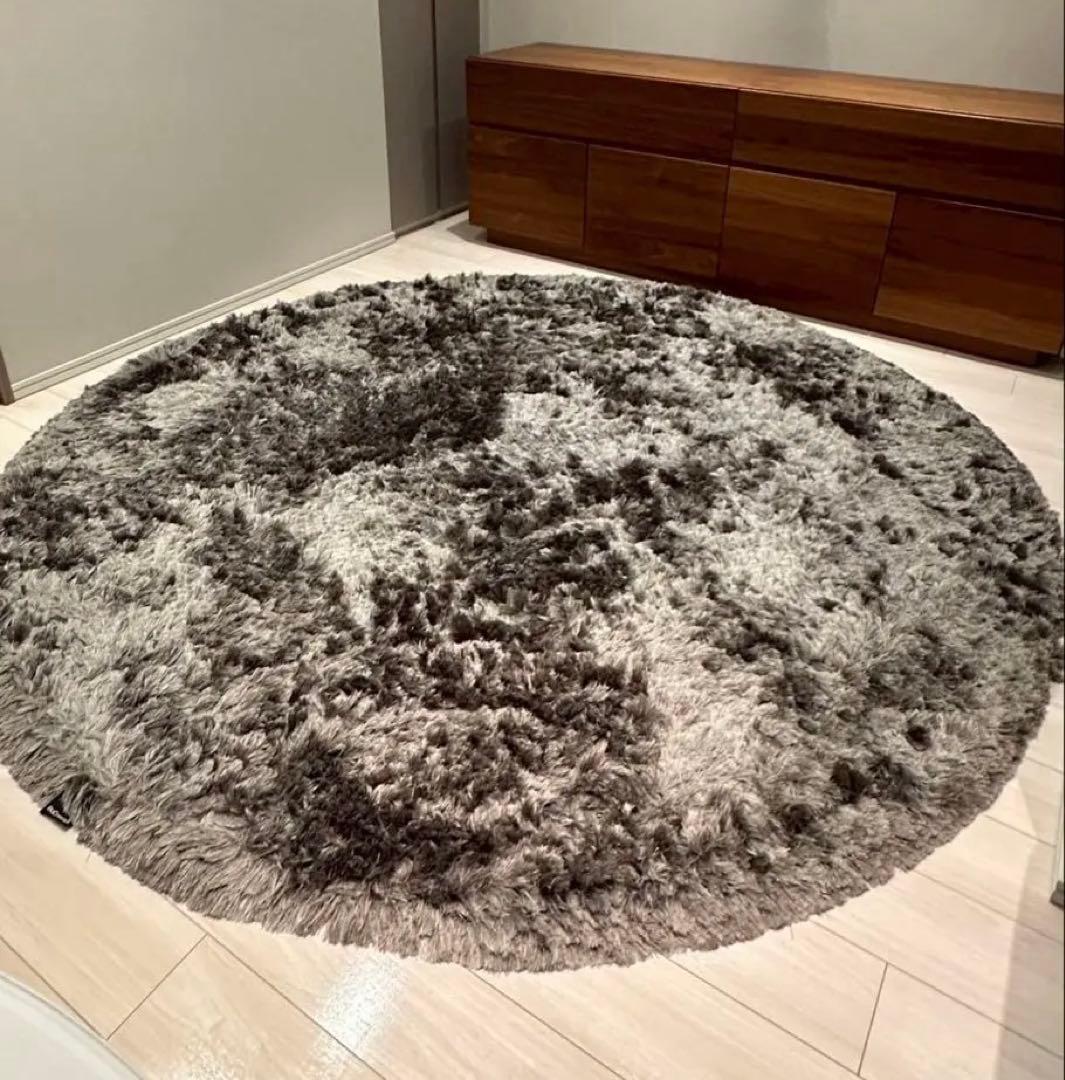 BoConept Lure 落ち着きのあるモダンデザイン ラグ 230cm