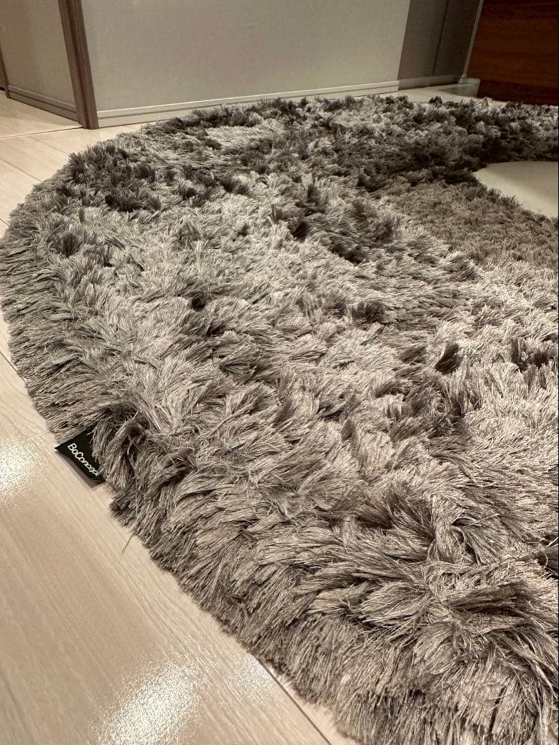 BoConept Lure 落ち着きのあるモダンデザイン ラグ 230cm