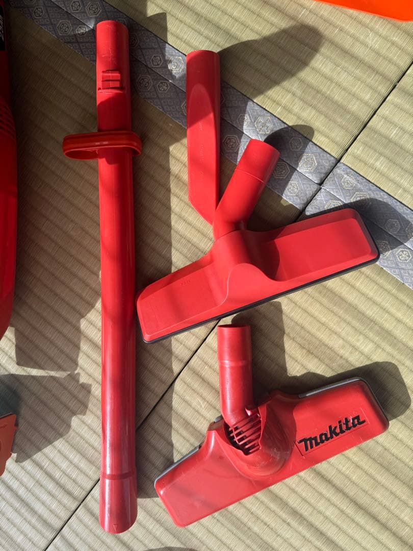 マキタ makita 充電式クリーナー ターボ60 CL113FD