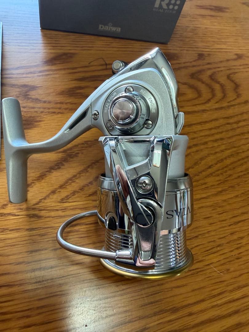 Daiwa Luvias 2506 スピニングリール