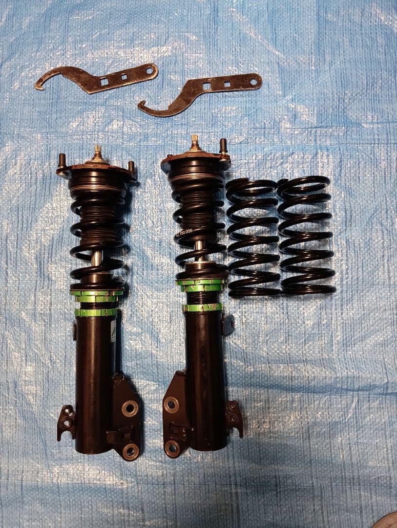 ★ダイハツイースla300s　車高調★ジャンク品/バネ４本、ベアリング付