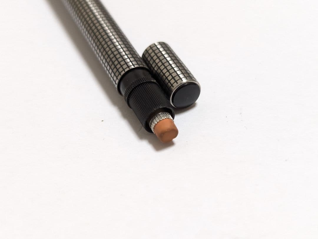 Pilot　キャップ式シャープペンシル　0.5mm　格子柄