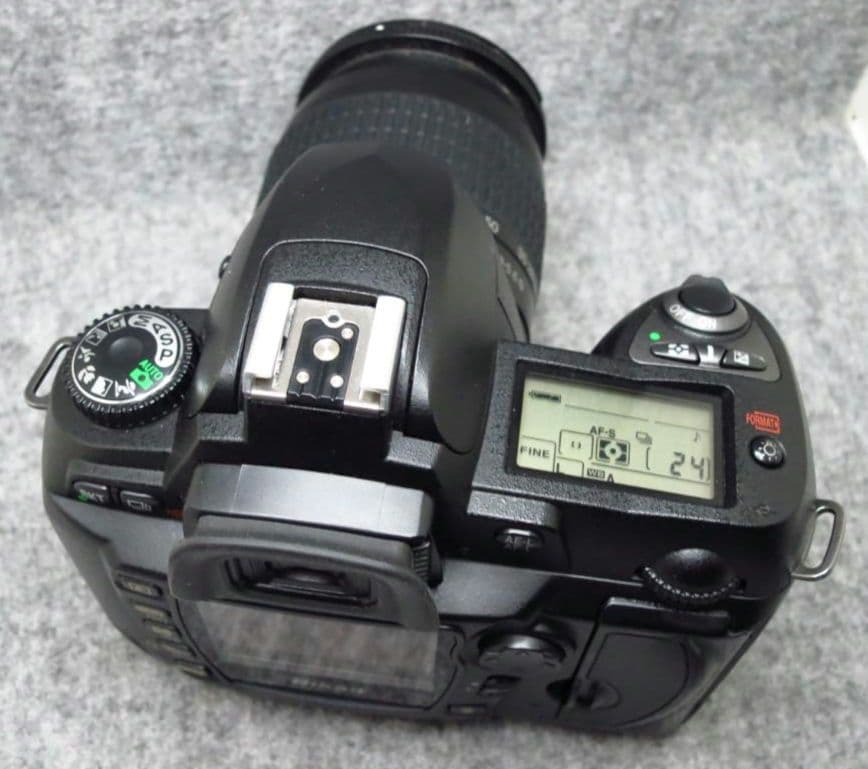 Nikon D70s　ズームレンズ付