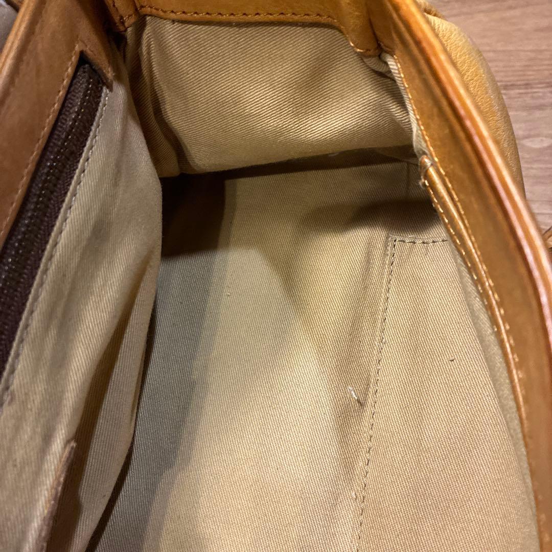 土屋鞄　ガジェットツールボックス