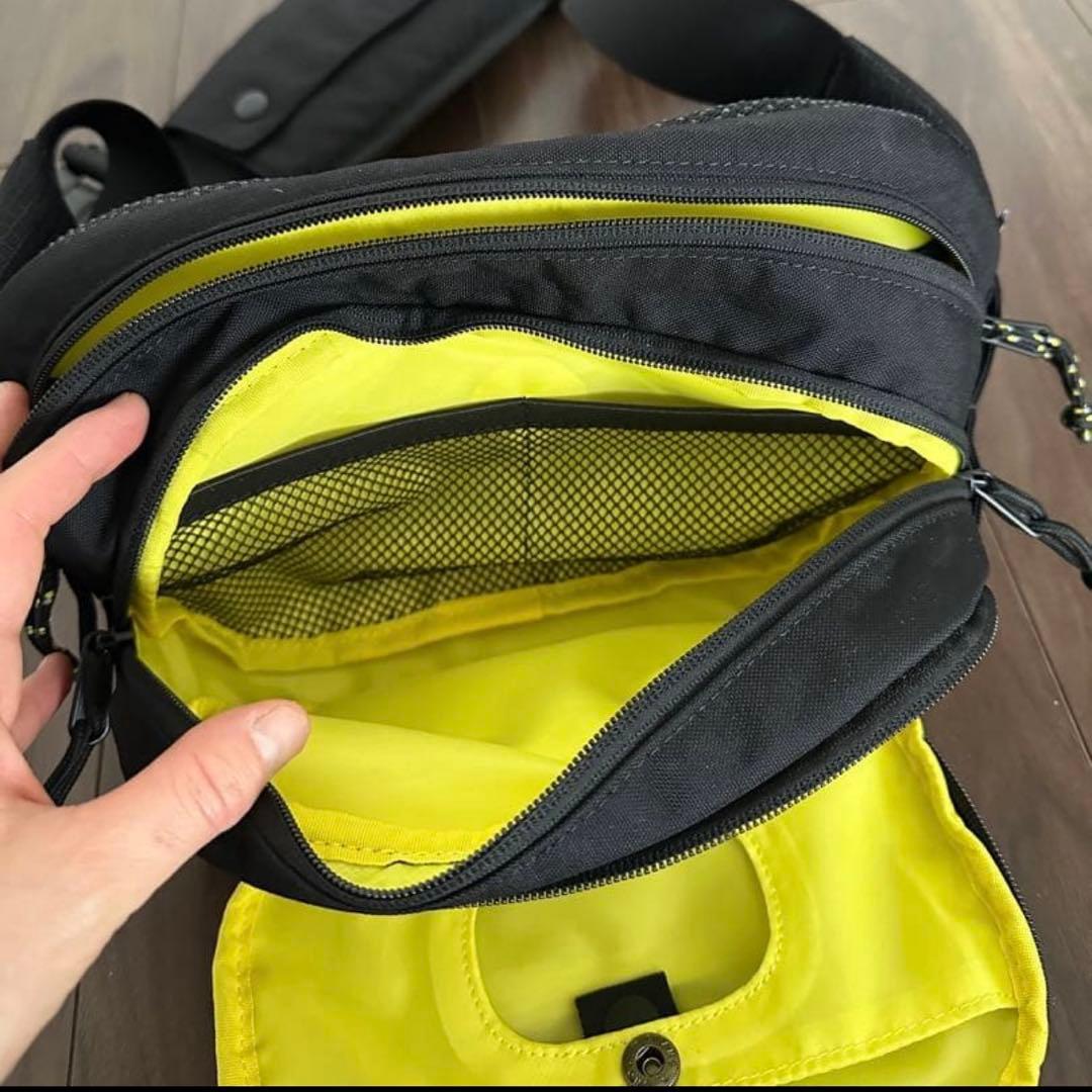 小*梅様 Hugoo ハグー ヒップシート ショルダーバッグ 抱っこ紐　ブラック