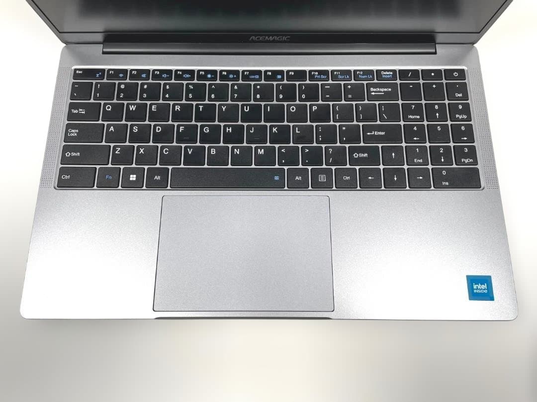 使用短め ACEMAGIC AX15 ／Intel N150ノートPC