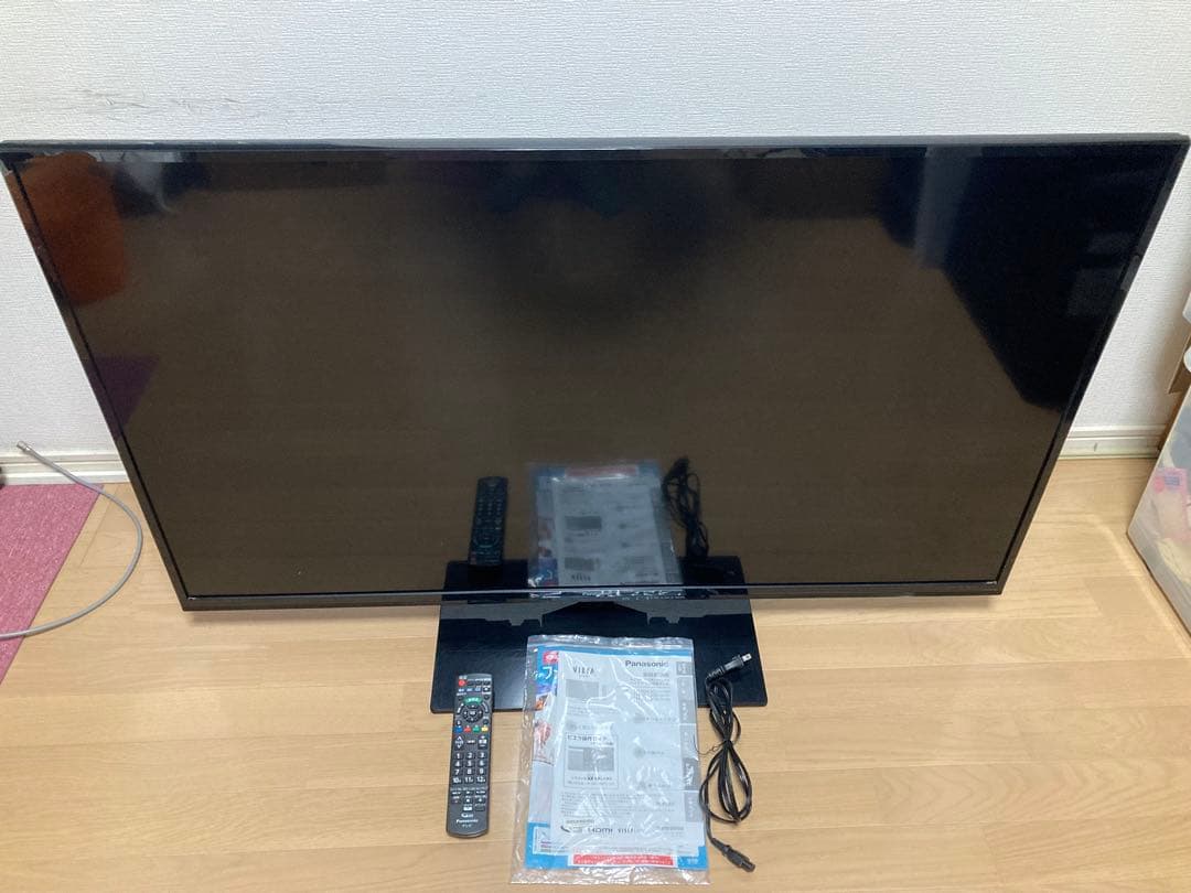 愛知県手渡し限定　パナソニック50型テレビ　ビエラ2013年TH-50A300