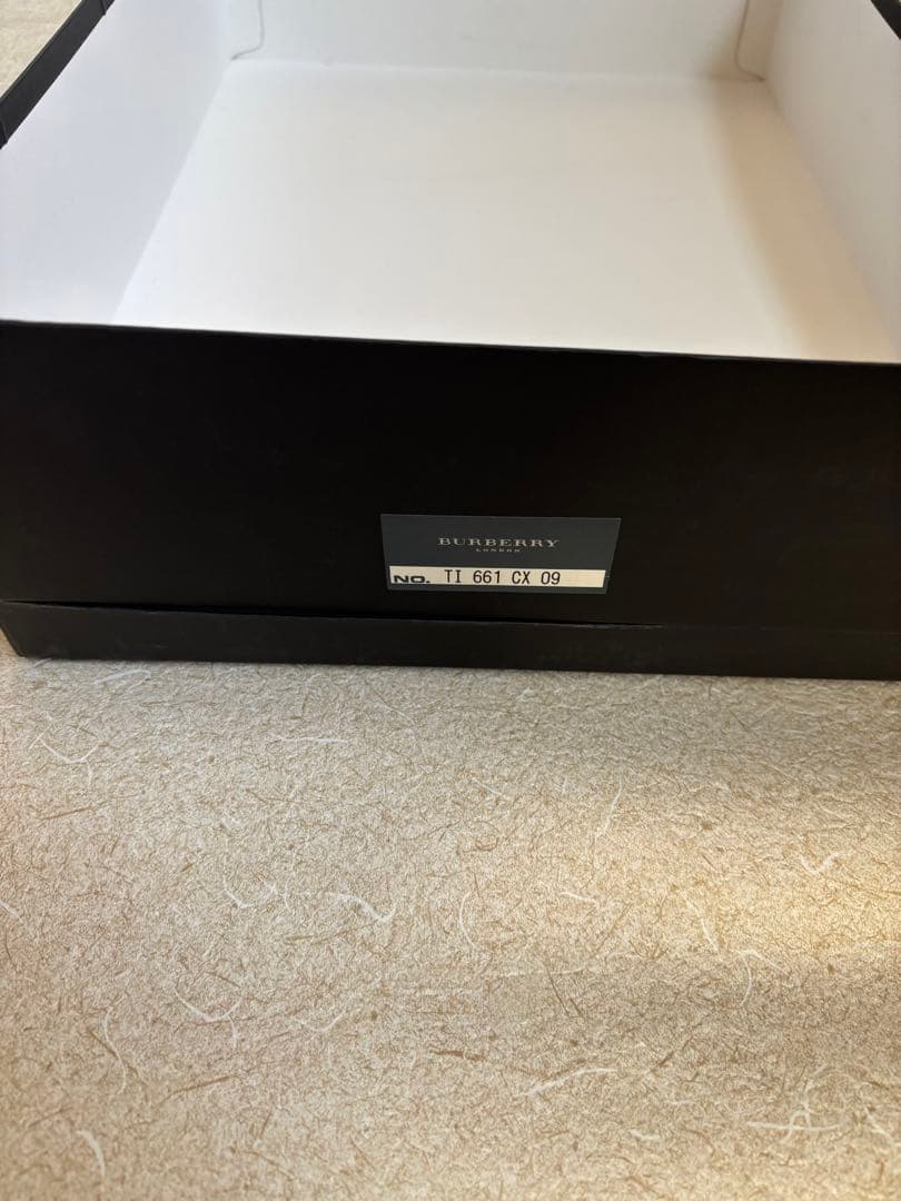 未使用品　BURBERRY （バーバリー）ブラックレザー　チェック柄バック