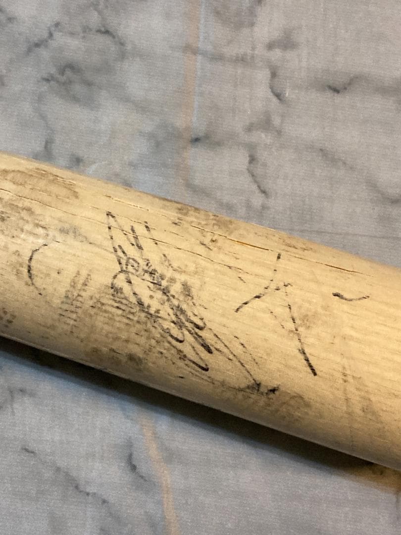 中田翔 実使用バット 直筆サイン入り