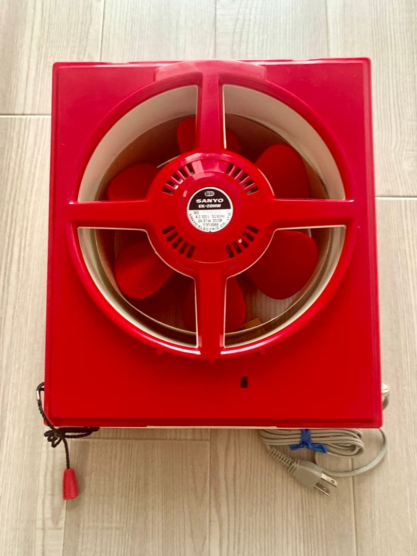 昭和レトロポップ☆サンヨー窓用換気扇 レッド　未使用品