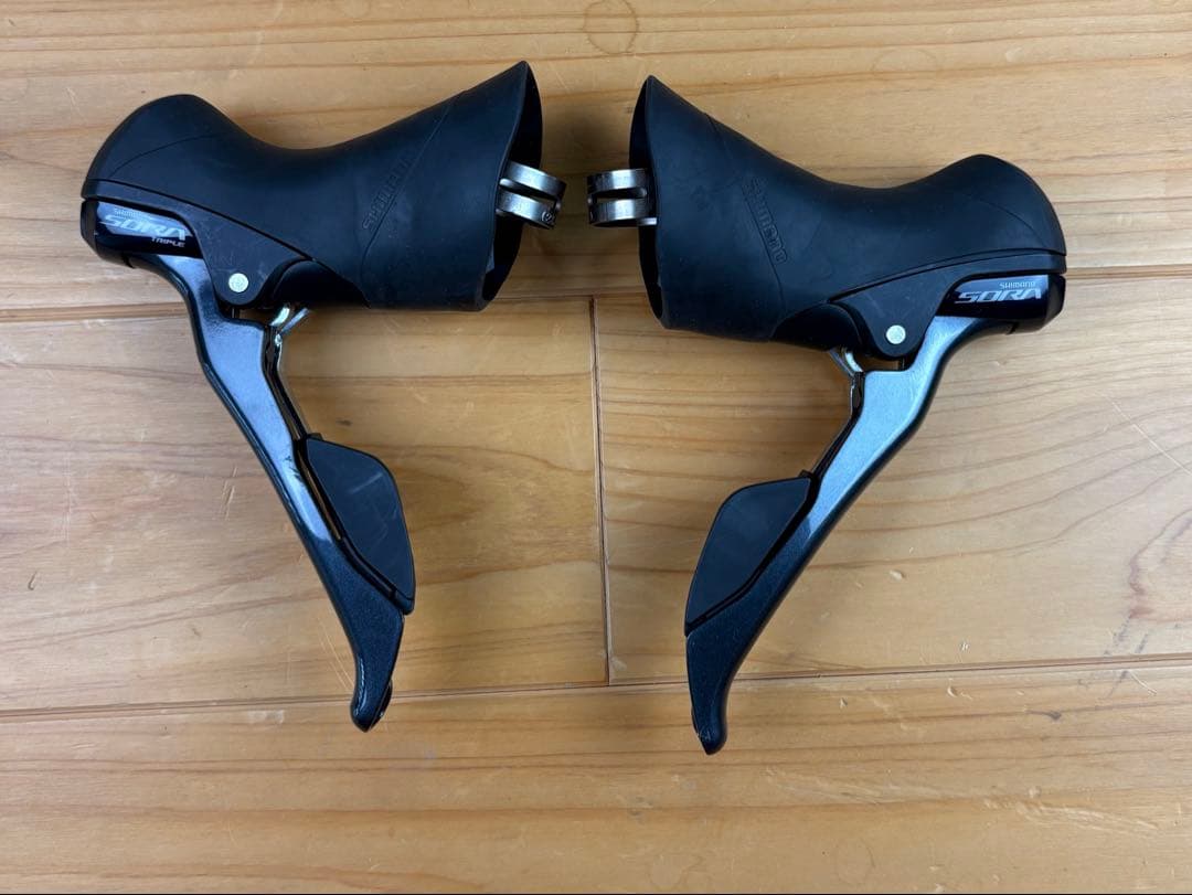 シマノ　ソラ　stiシフターブレーキレバー