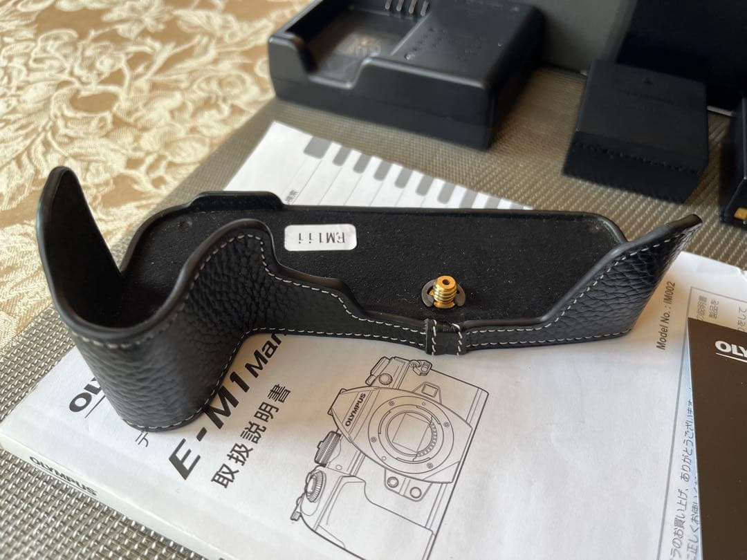 そ*ら様 オリンパス　E-M1 MarkⅡ シャッター数6338 皮ジャケット