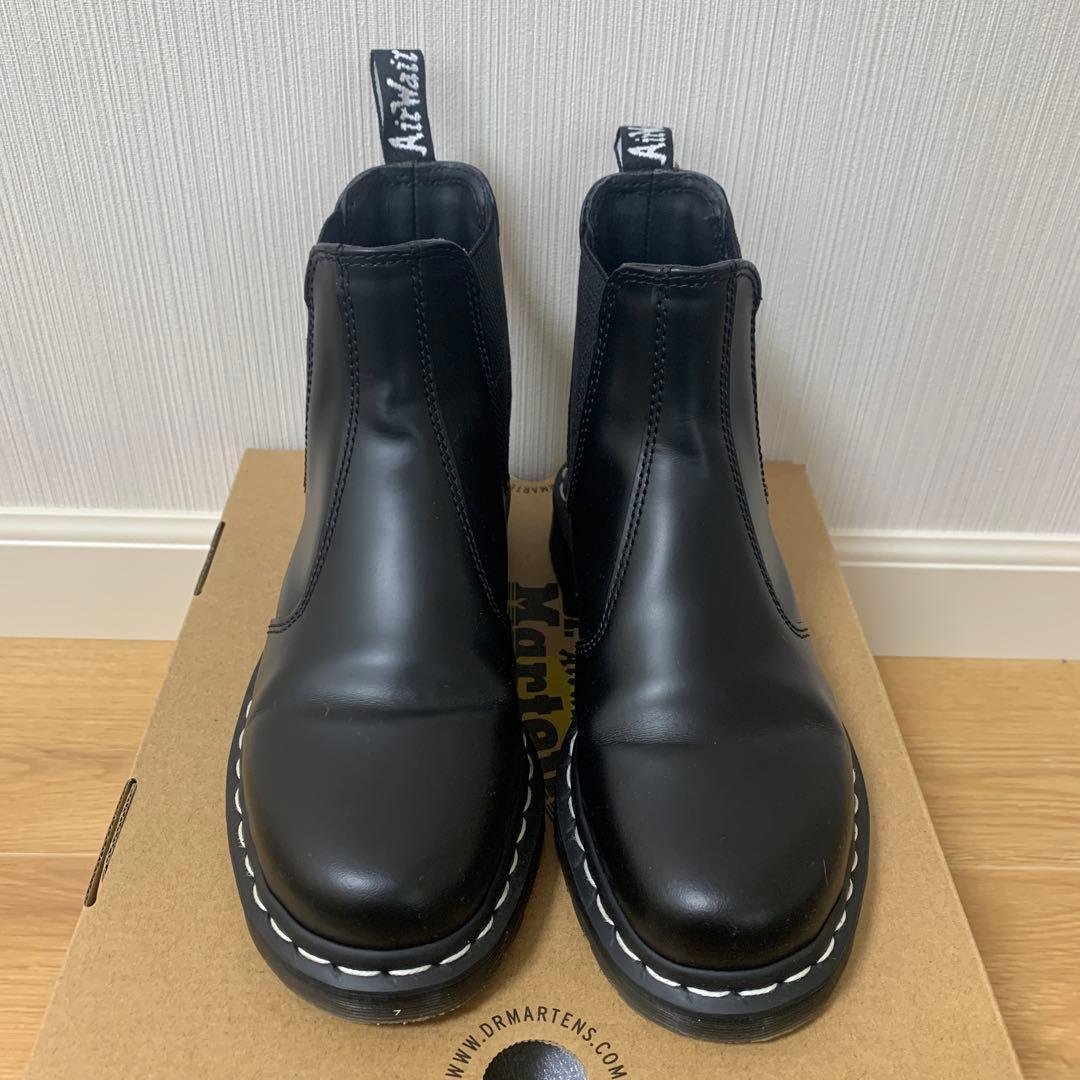 Dr. Martens ブラック チェルシーブーツ