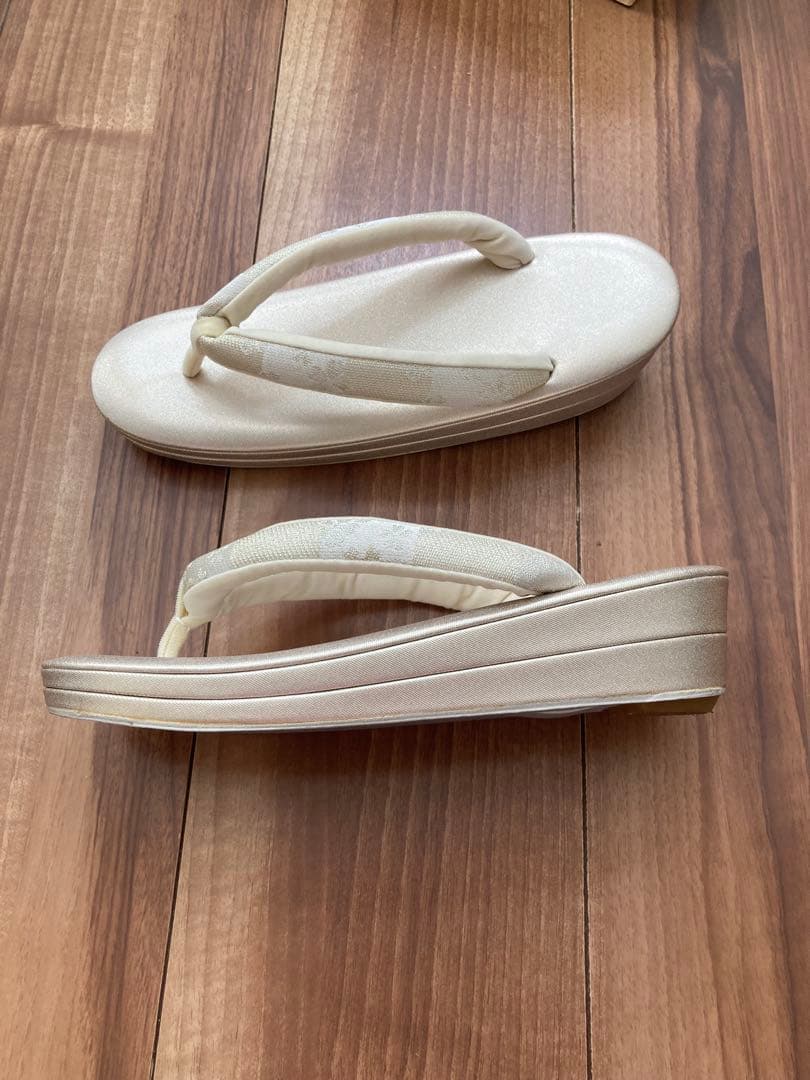 【超美品】【早い者勝ち】和装用バッグと草履セット アイボリー