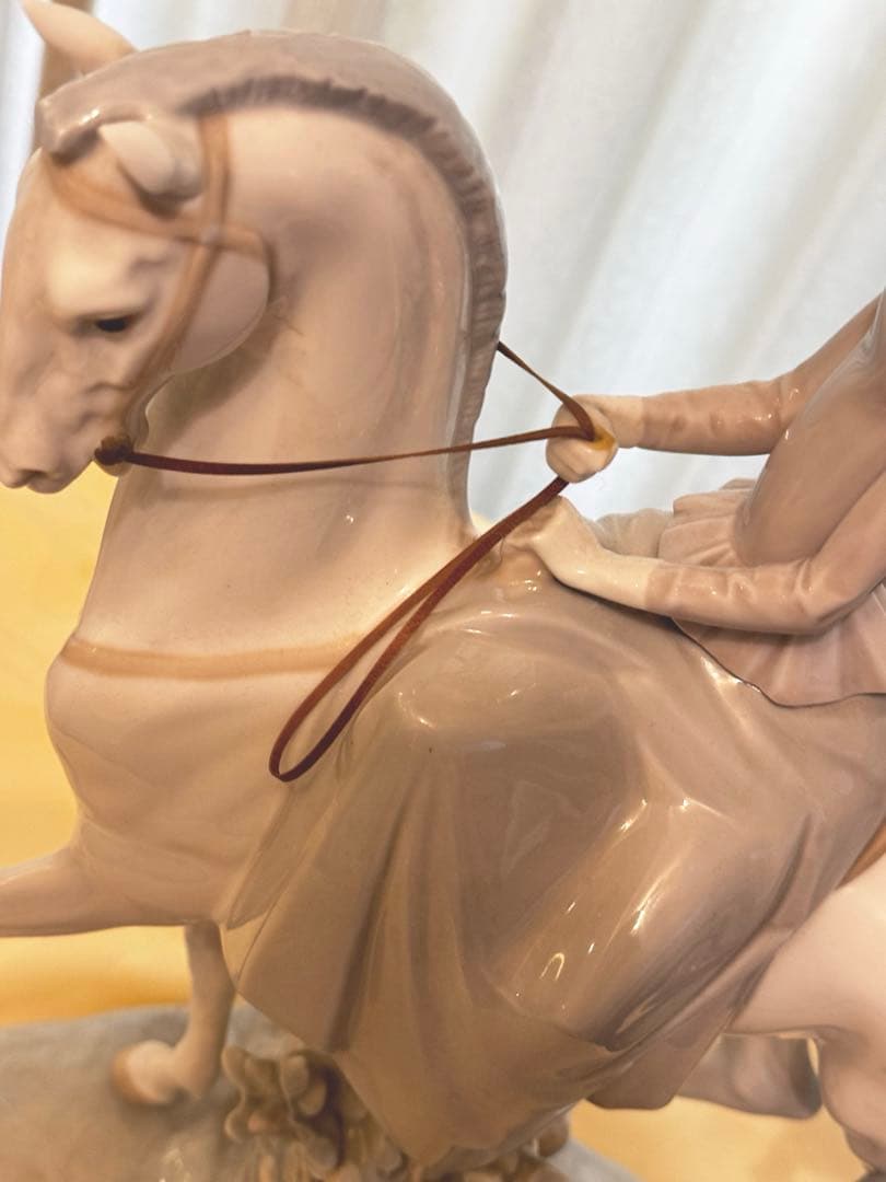 【ヨシカネ】LLADRO リヤドロ　馬に乗る女性　陶器