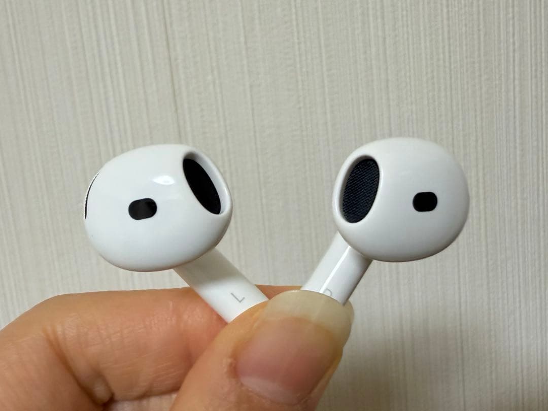 Apple AirPods4 ANC アクティブノイズキャンセリング搭載モデル