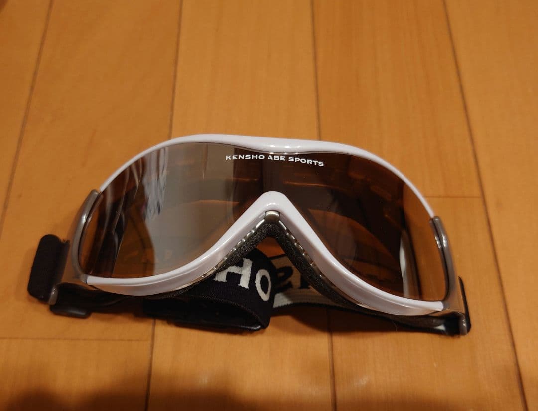 ellesseスキーウェア上下セット　ゴーグル＆グローブ付き