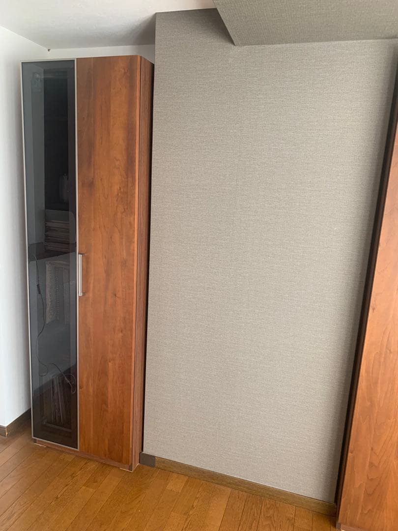 ブラウン木製スリム収納キャビネット　美品