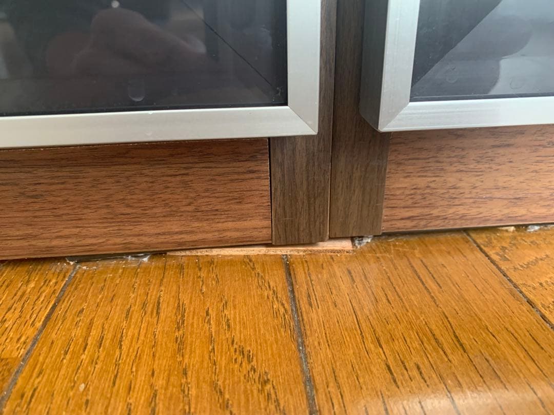 ブラウン木製スリム収納キャビネット　美品