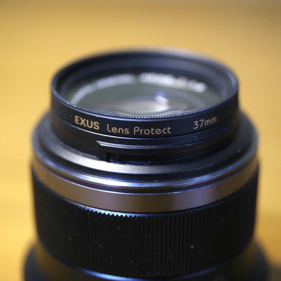 OLYMPUS 45mm f/1.8 レンズ