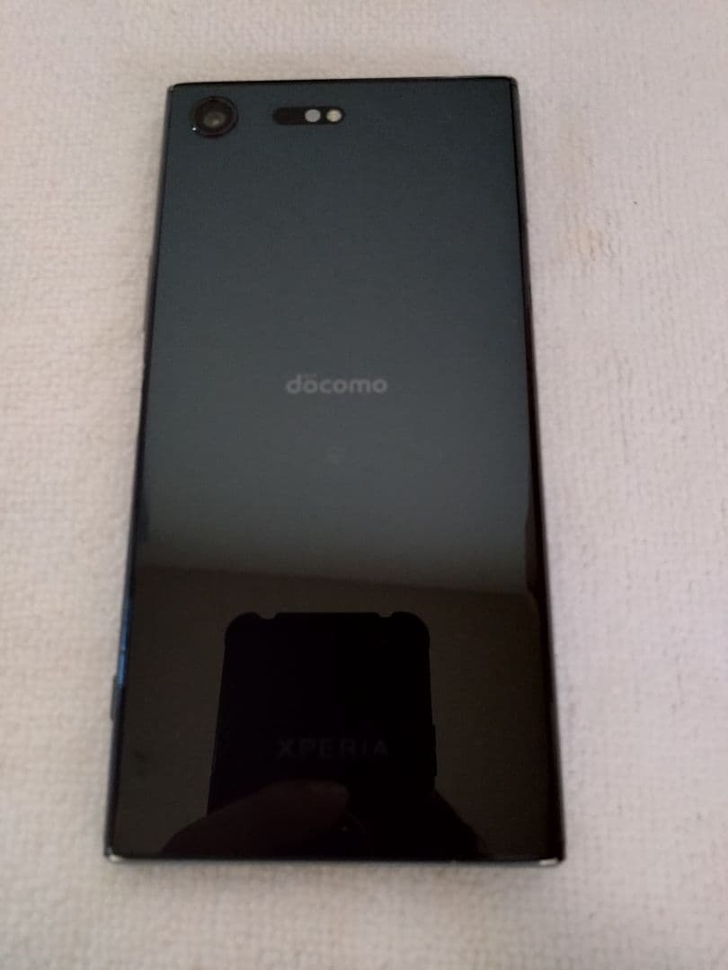 Xperia XZ Premium SO-04J　本体 　ブラック