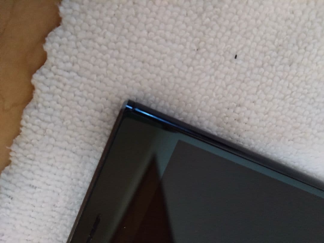 Xperia XZ Premium SO-04J　本体 　ブラック