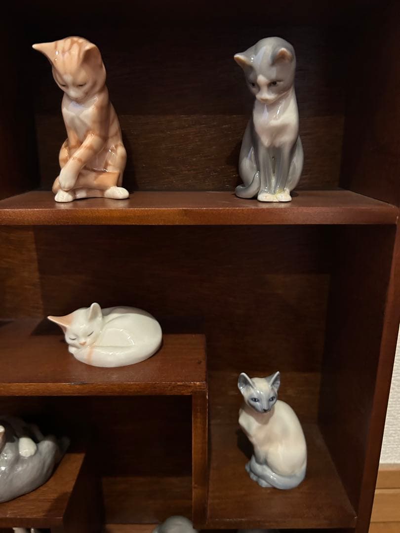 ロイヤルコペンハーゲン猫12ミニキャットコレクションフィギアひな祭りネコの日レア