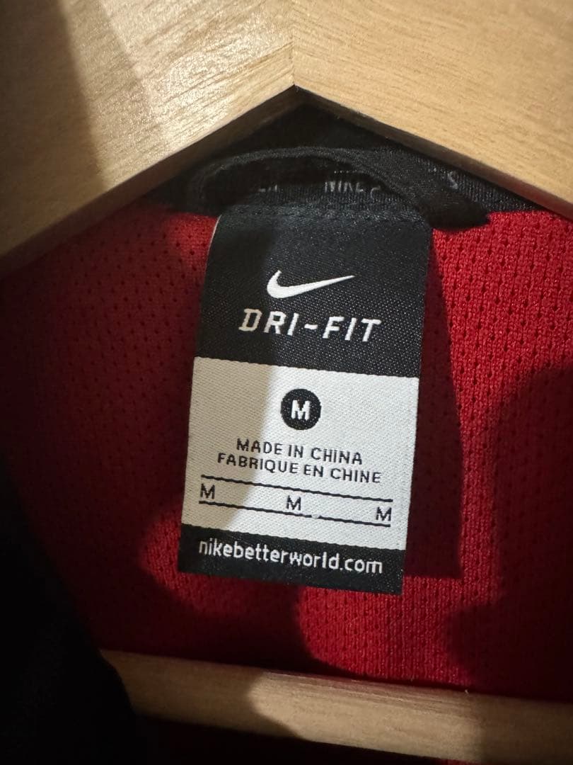 希少　美品　NIKE ナイキ　浦和レッズ　支給品　ジャケット　M