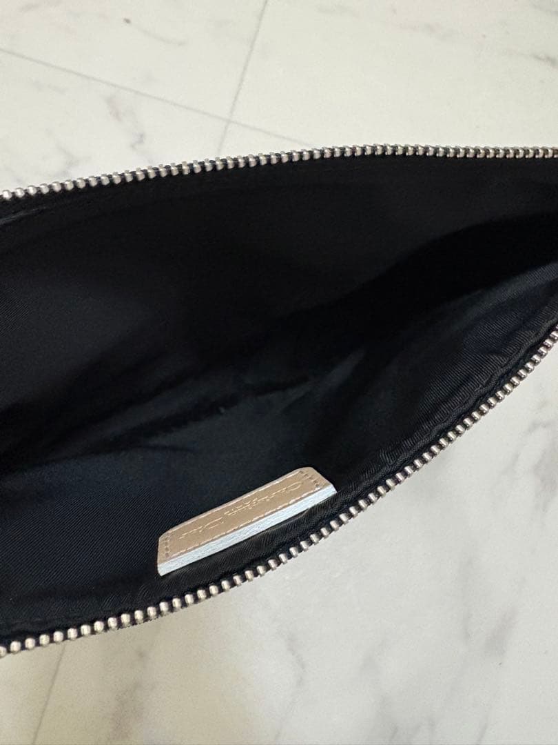 Dior ハーフムーン型ハンドバッグ ブラック/ホワイト