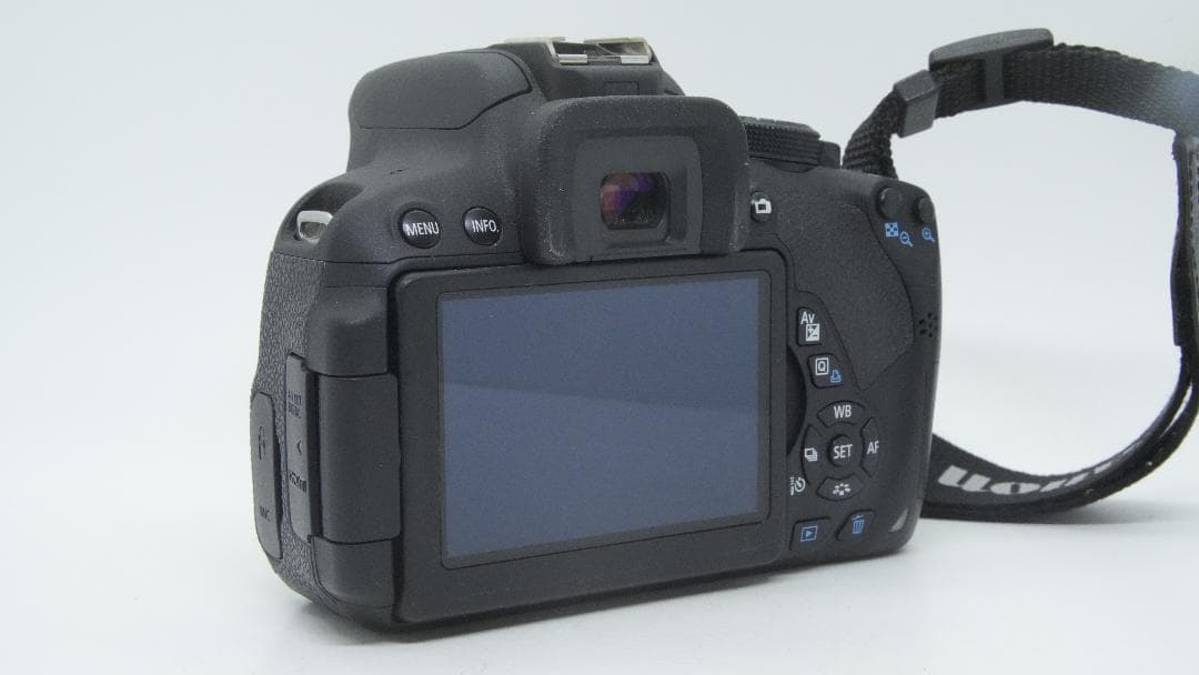 【A2276】 Canon X7i / EF-S 18-55 3.5-5.6