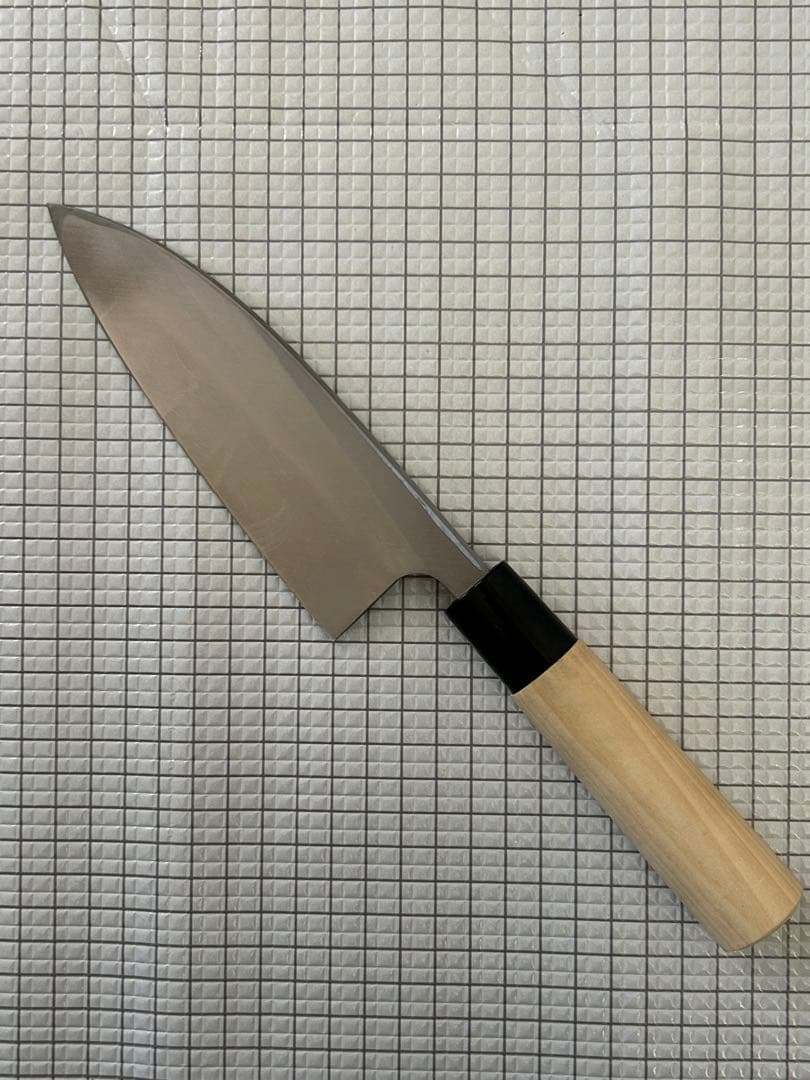 出刃 包丁 150mm 出刃包丁 モリブデンバナジュウム鋼 朴丸柄 ①