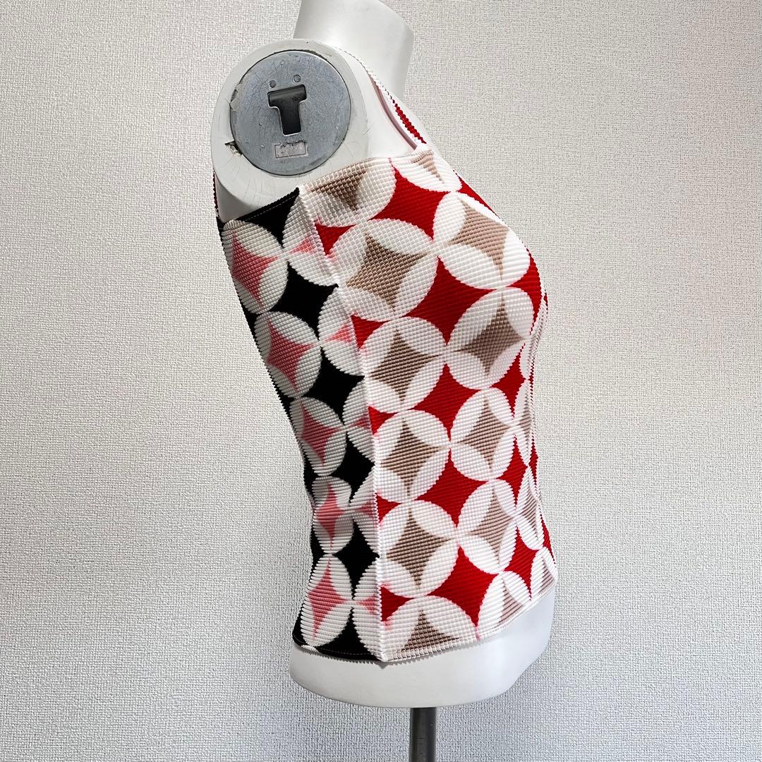 極美品　プリーツプリーズ　イッセイミヤケ　総柄　キャミソール