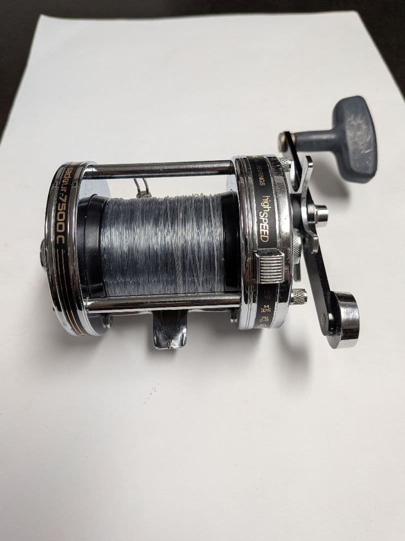 アブガルシアアンバサダー7500C 両軸リール ブラック/シルバー